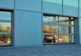 Brama garażowa KRISPOL salon samochodowy Rzgowska Łódź (5)
